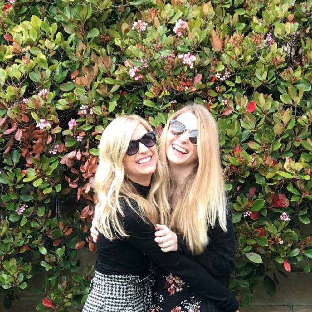 Meet your Posher, Alexis